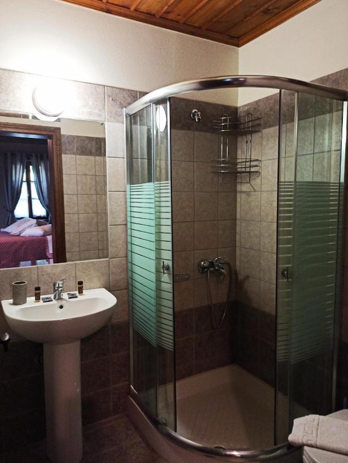Hotel Foris House à Víkos Extérieur photo